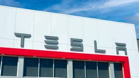 Почему акции Tesla: анализ факторов влияния в Парфюм-Лидер